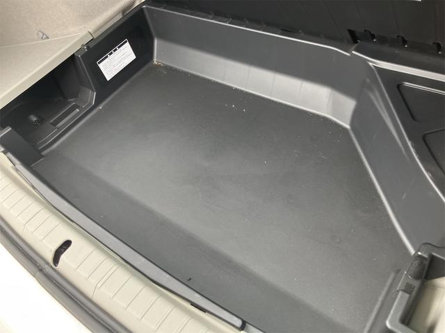 プリウス Ｓ　ナビ　テレビ　バックモニター　ＥＴＣ　アルミホイール　横滑り防止機能　オートライト　スマートキー　車検整備付き　プッシュスタート（9枚目）