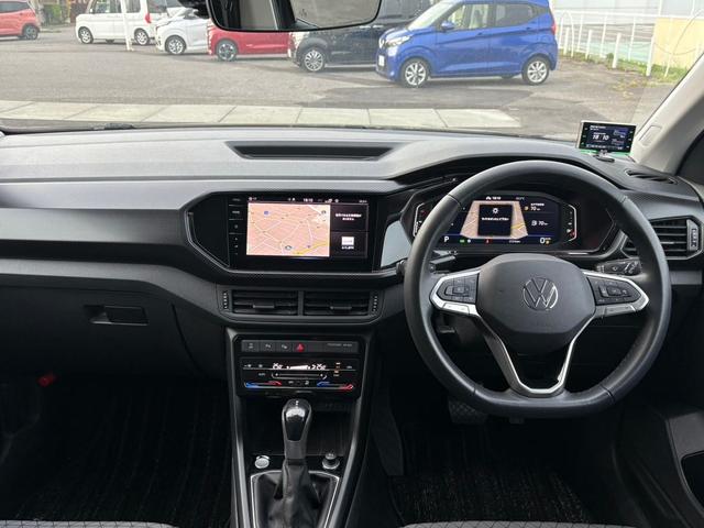Ｔ－クロス ＴＳＩ　アクティブ　Ａｃｔｉｖｅ　Ｉｎｆｏ　Ｄｉｓｐｌａｙ　アダプティブクルーズコントロールシステム　レーンキープアシストシステム　パークディスタンスコントロール　駐車支援システム　ブラインドスポットディテクション（15枚目）