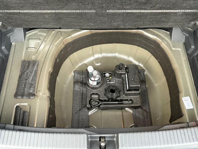 Ｔ－クロス ＴＳＩ　アクティブ　Ａｃｔｉｖｅ　Ｉｎｆｏ　Ｄｉｓｐｌａｙ　アダプティブクルーズコントロールシステム　レーンキープアシストシステム　パークディスタンスコントロール　駐車支援システム　ブラインドスポットディテクション（36枚目）