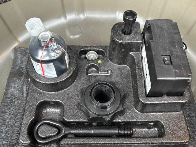 Ｔ－クロス ＴＳＩ　アクティブ　Ａｃｔｉｖｅ　Ｉｎｆｏ　Ｄｉｓｐｌａｙ　アダプティブクルーズコントロールシステム　レーンキープアシストシステム　パークディスタンスコントロール　駐車支援システム　ブラインドスポットディテクション（37枚目）