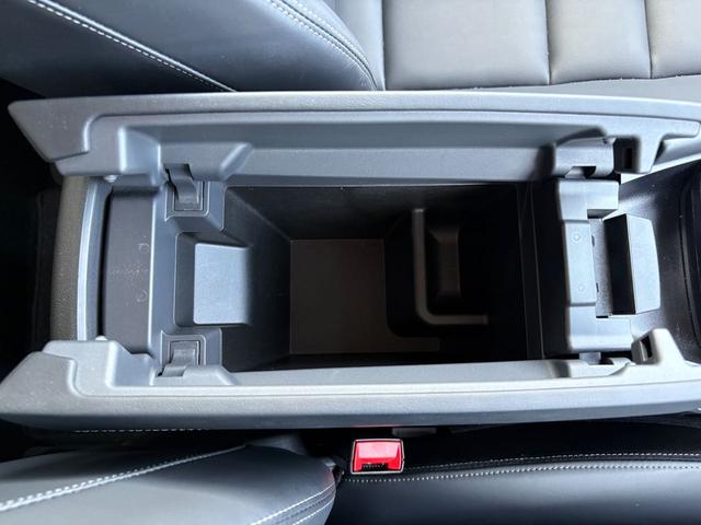 エクストレイル Ｇ　ｅ－４ＯＲＣＥ　ＮｉｓｓａｎＣｏｎｎｅｃｔナビゲーションシステム（地デジ内蔵）１２．３インチワイドディスプレイ　ＢｌｕｅｔｏｏｔｈＲ対応、ＵＳＢ接続、Ａｐｐｌｅ　ＣａｒＰｌａｙ・Ａｎｄｒｏｉｄ　Ａｕｔｏ連携機能（27枚目）