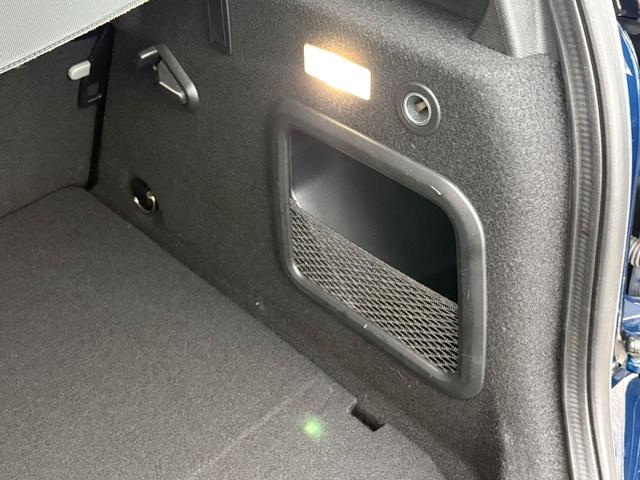 ＭＩＮＩ クーパーＤ　クラブマン　純正ナビゲーション（Ｂｌｕｅｔｏｏｔｈ対応）　バックモニター　クルーズコントロール　ＬＥＤヘッドランプ＆ＬＥＤフォグランプ　純正アルミホイール（44枚目）