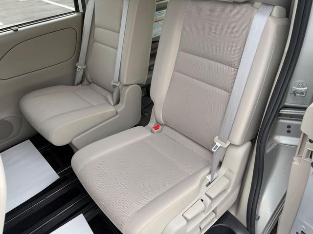 セレナ Ｘ　福祉車両　チェアキャブ　車いす１名　社外ナビ　バックモニター　ＥＴＣ　クルーズコントロール　両側スライドドア　ハロゲンヘッドライト　純正スチールホイール　オートエアコン　衝突被害軽減装置（39枚目）