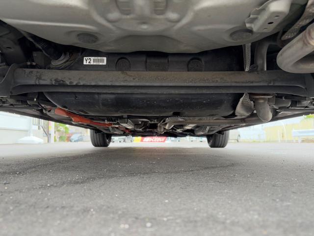 アクア Ｓスタイルブラック　純正ナビ（Ｂｌｕｅｔｏｏｔｈ＆ＣＤ対応）　バックモニター　衝突被害軽減ブレーキ　踏み間違い防止装置　クリアランスソナー　オートエアコン　スマートキー　シートヒーター　オートライト＆オートハイ（15枚目）