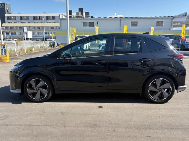 オーラ G FOUR レザーエディション 日産コネクトナビゲーション(Bluetooth対応) 全方位モニター プロパイロット ETC2.0 BOSEサラウンドシステム 前後エアロ ドアミラーシーケンシャルウインカー リモスタ HDMI(5枚目)