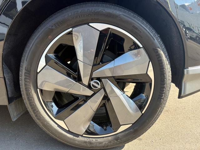 オーラ G FOUR レザーエディション 日産コネクトナビゲーション(Bluetooth対応) 全方位モニター プロパイロット ETC2.0 BOSEサラウンドシステム 前後エアロ ドアミラーシーケンシャルウインカー リモスタ HDMI(13枚目)