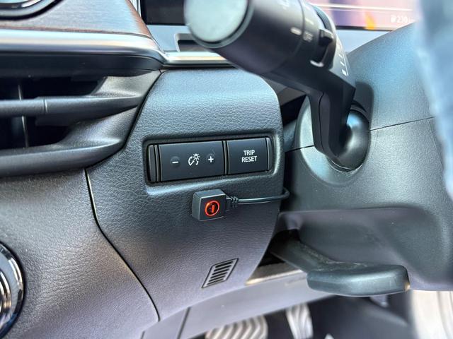 オーラ G FOUR レザーエディション 日産コネクトナビゲーション(Bluetooth対応) 全方位モニター プロパイロット ETC2.0 BOSEサラウンドシステム 前後エアロ ドアミラーシーケンシャルウインカー リモスタ HDMI(25枚目)