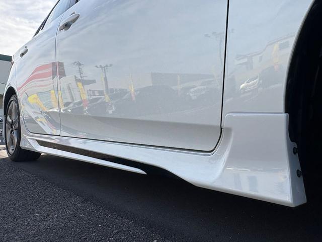 プリウス Ａツーリングセレクション　モデリスタエアロ　Ｔ－Ｃｏｎｎｅｃｔ　ＳＤナビゲーションシステム　（Ｂｌｕｅｔｏｏｔｈ対応）　バックモニター　ＥＴＣ　ドラレコ　リモスタ　ＨＵＤ　ＨＤＭＩソケット　シートヒーター　レーダークルーズ（17枚目）