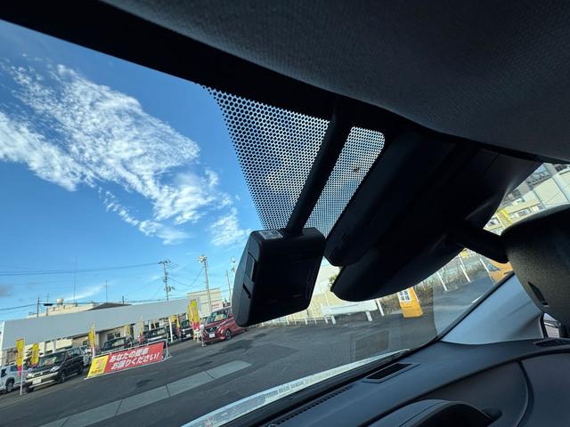 プリウス Ａツーリングセレクション　モデリスタエアロ　Ｔ－Ｃｏｎｎｅｃｔ　ＳＤナビゲーションシステム　（Ｂｌｕｅｔｏｏｔｈ対応）　バックモニター　ＥＴＣ　ドラレコ　リモスタ　ＨＵＤ　ＨＤＭＩソケット　シートヒーター　レーダークルーズ（30枚目）