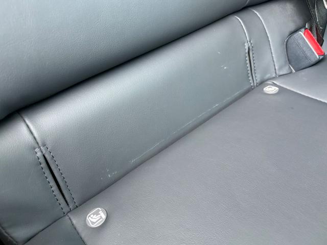 プリウス Ａツーリングセレクション　モデリスタエアロ　Ｔ－Ｃｏｎｎｅｃｔ　ＳＤナビゲーションシステム　（Ｂｌｕｅｔｏｏｔｈ対応）　バックモニター　ＥＴＣ　ドラレコ　リモスタ　ＨＵＤ　ＨＤＭＩソケット　シートヒーター　レーダークルーズ（40枚目）