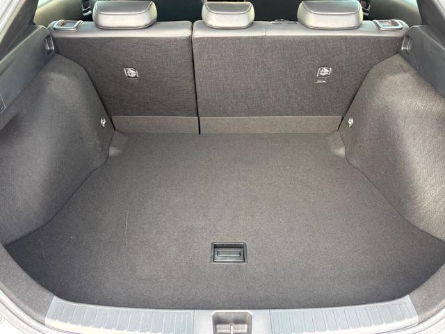 プリウス Ａツーリングセレクション　モデリスタエアロ　Ｔ－Ｃｏｎｎｅｃｔ　ＳＤナビゲーションシステム　（Ｂｌｕｅｔｏｏｔｈ対応）　バックモニター　ＥＴＣ　ドラレコ　リモスタ　ＨＵＤ　ＨＤＭＩソケット　シートヒーター　レーダークルーズ（42枚目）