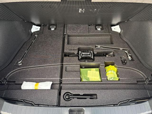 プリウス Ａツーリングセレクション　モデリスタエアロ　Ｔ－Ｃｏｎｎｅｃｔ　ＳＤナビゲーションシステム　（Ｂｌｕｅｔｏｏｔｈ対応）　バックモニター　ＥＴＣ　ドラレコ　リモスタ　ＨＵＤ　ＨＤＭＩソケット　シートヒーター　レーダークルーズ（45枚目）