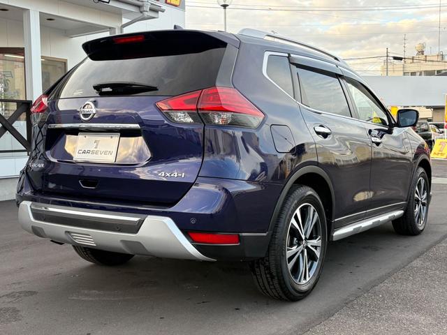 右斜めサイドビュー