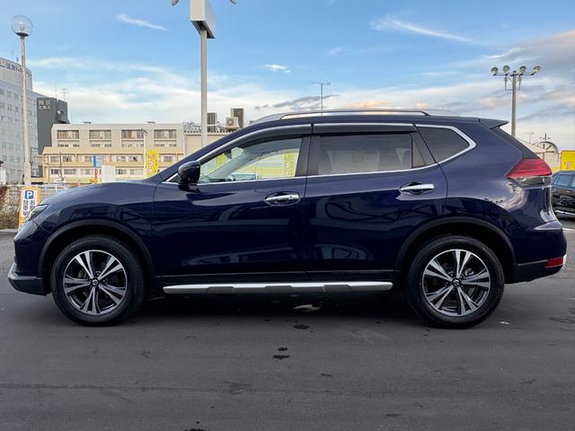 左サイドビュー