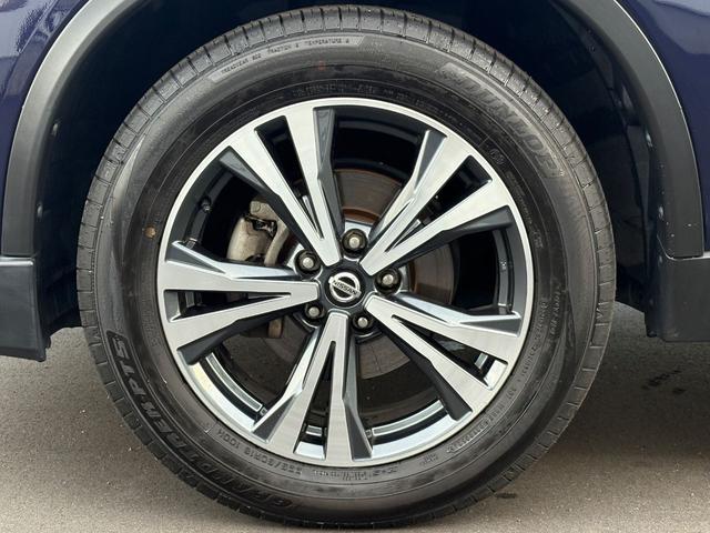 純正アルミホイール２２５／６０Ｒ１８