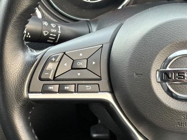 ステアリングスイッチ左ナビ操作系