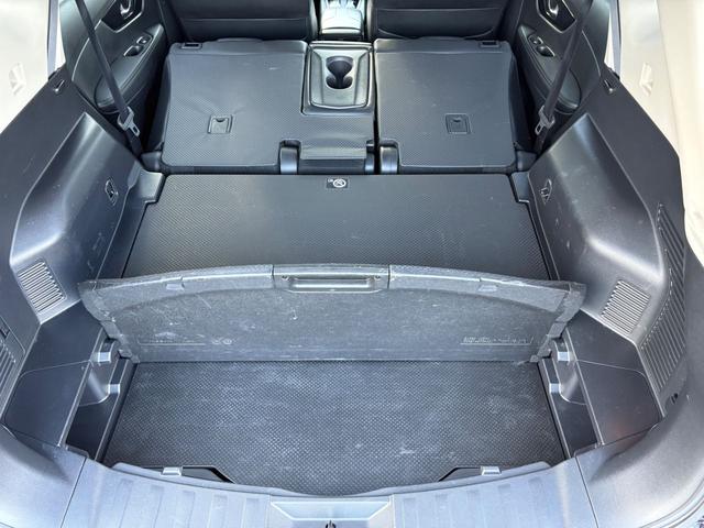 ラゲッジスペース３