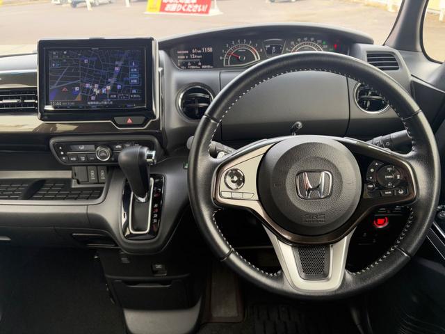 Ｎ－ＢＯＸカスタム Ｇ・Ｌターボホンダセンシング　ナビゲーション（Ｂｌｕｅｔｏｏｔｈ対応）　バックモニター　両側電動ドア　ＥＴＣ　前後ドラレコ　クルーズコントロール　純正アルミ　スマートキー　シートヒーター　　衝突被害軽減　レーンアシスト（19枚目）