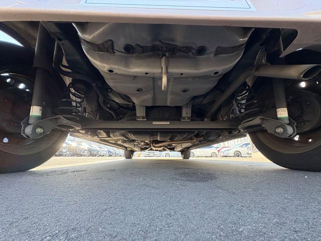 ミラココア ココアプラスＸ　純正ナビゲーション（Ｂｌｕｅｔｏｏｔｈ対応／ＣＤ＆ＤＶＤ対応）　バックモニター　スマートキー　オートエアコン　ハロゲンヘッドライト＆ハロゲンフォグ　電動格納ミラー　パワーウインドウ　純正スチール（11枚目）