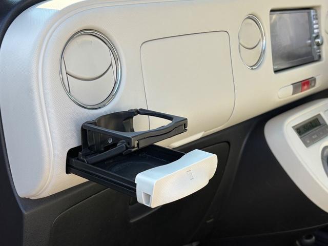 ミラココア ココアプラスＸ　純正ナビゲーション（Ｂｌｕｅｔｏｏｔｈ対応／ＣＤ＆ＤＶＤ対応）　バックモニター　スマートキー　オートエアコン　ハロゲンヘッドライト＆ハロゲンフォグ　電動格納ミラー　パワーウインドウ　純正スチール（28枚目）