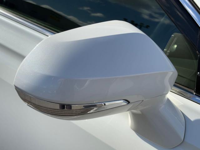 右ドアミラーウインカー