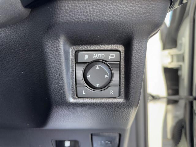 電動格納ミラースイッチ