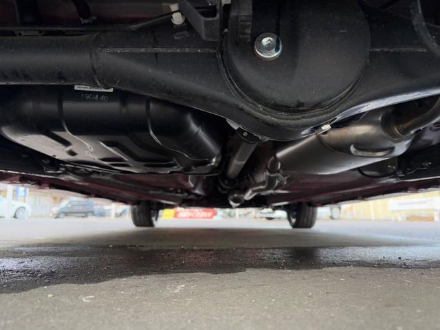 スペーシアカスタム ハイブリッドＸＳターボ　純正ナビゲーション（Ｂｌｕｅｔｏｏｔｈ対応）　全方位モニター　両側オートスライドドア　シートヒーター＆ハンドルヒーター　スズキセーフティーサポート　１５インチアルミ　ＬＥＤヘッドランプ＆ＬＥＤフォグ（18枚目）