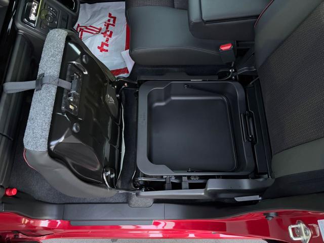 スペーシアカスタム ハイブリッドＸＳターボ　純正ナビゲーション（Ｂｌｕｅｔｏｏｔｈ対応）　全方位モニター　両側オートスライドドア　シートヒーター＆ハンドルヒーター　スズキセーフティーサポート　１５インチアルミ　ＬＥＤヘッドランプ＆ＬＥＤフォグ（43枚目）