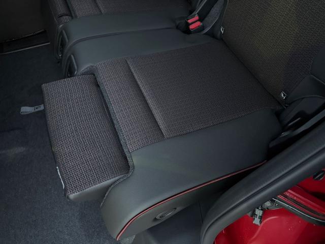 スペーシアカスタム ハイブリッドＸＳターボ　純正ナビゲーション（Ｂｌｕｅｔｏｏｔｈ対応）　全方位モニター　両側オートスライドドア　シートヒーター＆ハンドルヒーター　スズキセーフティーサポート　１５インチアルミ　ＬＥＤヘッドランプ＆ＬＥＤフォグ（49枚目）