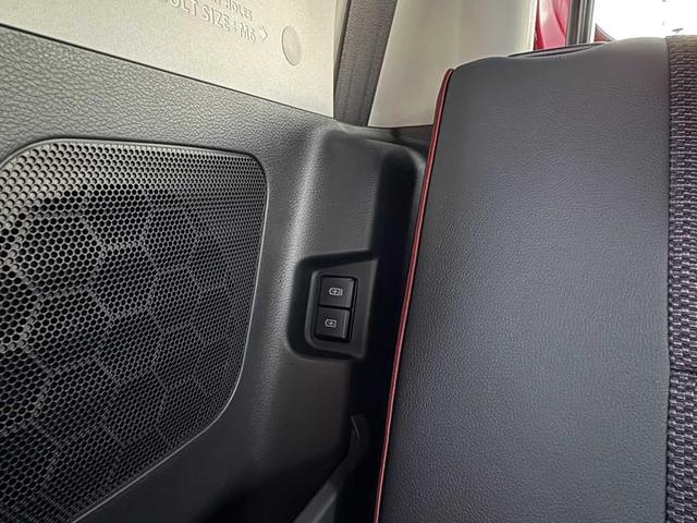 スペーシアカスタム ハイブリッドＸＳターボ　純正ナビゲーション（Ｂｌｕｅｔｏｏｔｈ対応）　全方位モニター　両側オートスライドドア　シートヒーター＆ハンドルヒーター　スズキセーフティーサポート　１５インチアルミ　ＬＥＤヘッドランプ＆ＬＥＤフォグ（55枚目）