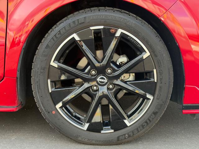 オーラ ニスモ 日産コネクトナビゲーション(Bluetooth対応) 全方位モニター ETC2.0 プロパイロット 寒冷地仕様(リヤフォグワイパーデアイサー) シートヒーター&ハンドルヒーター 純正リモスタ ドラレコ(17枚目)