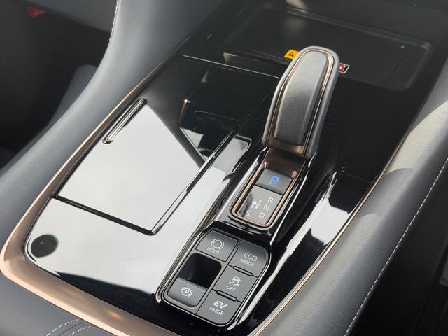 アルファードハイブリッド Ｚ　ディスプレイオーディオ（コネクテッドナビ対応ＰＩｕｓ＆Ｂｌｕｅｔｏｏｔｈ対応）　全方位モニター　ＥＴＣ２．０　両側オートスライドドア　パワーバックドア　アダプティブクルーズコントロール（29枚目）