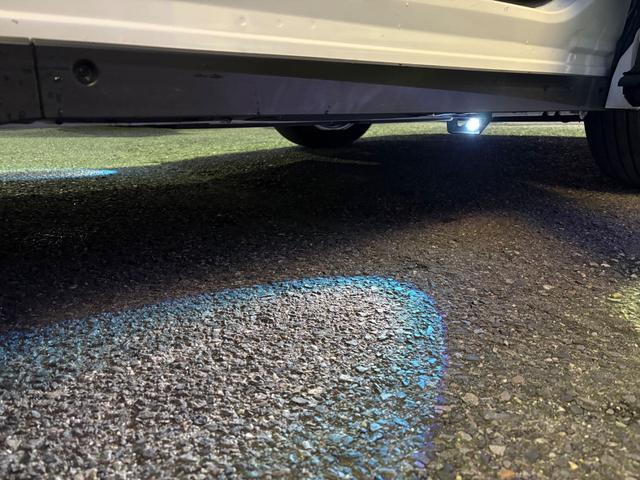 �h�A���A���r�G���g���C�g�R