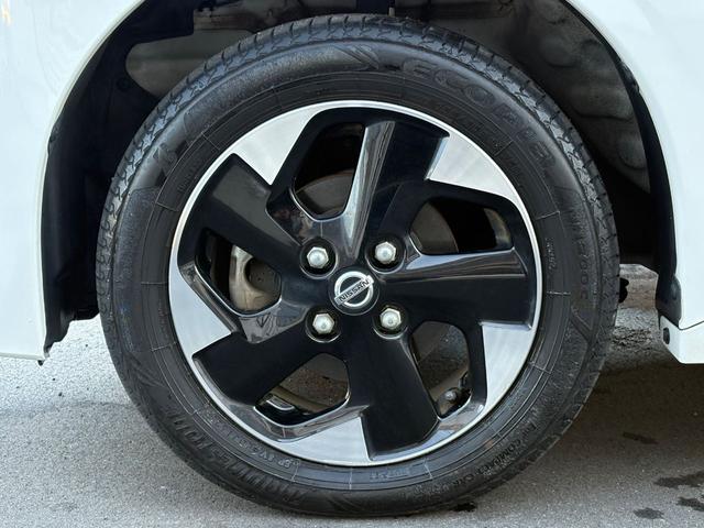 ルークス ハイウェイスター　Ｘ　純正ナビゲーション（ＭＭ３２１Ｄ－Ｌ　Ｂｌｕｅｔｏｏｔｈ対応＆ＣＤ＆ＤＶＤ対応）　全方位モニター　ハンズフリー両側オートスライドドア　ＥＴＣ　ドライブレコーダー　シートヒーター　ヘルプネットスイッチ（12枚目）