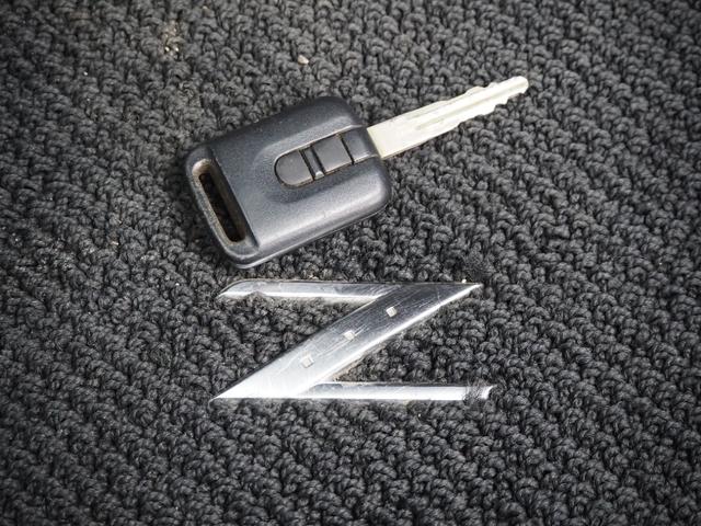 フェアレディＺ ベースグレード　車検令和９年３月　エアロ　社外アルミ　エアクリ　タワーバー　社外マフラー　車高調（37枚目）