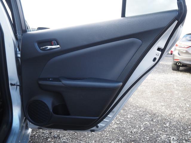 プリウス Ｓ　１年保証　車検令和８年１１月　ナビ　テレビ　Ｂｌｕｅｔｏｏｔｈ音楽　衝突軽減ブレーキ　クルーズコントロール　スマートキー　プッシュスタート　オートマチックハイビーム　ＬＥＤヘッドライト　ＥＴＣ（36枚目）
