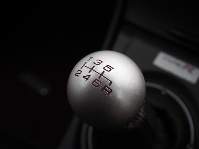 シビック タイプＲ　ユーロ　１年保証　車検令和９年５月　ＶＴＥＣ　６ＭＴ（26枚目）