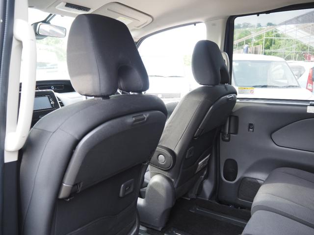 セレナ Ｘ　Ｖセレクション　１年保証　車検令和８年２月　４ＷＤ　両側パワスラ　ナビ　テレビ　ＥＴＣ　アラウンドビューモニター　クルーズコントロール　衝突軽減ブレーキ　前後ドラレコ　パーキングアシスト（28枚目）