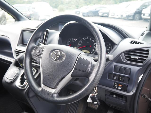 ノア Ｘ　車検Ｒ９年９月　１年保証　４ＷＤ　ナビ　ＴＶ　バックカメラ　ＥＴＣ　左側パワスラ（17枚目）