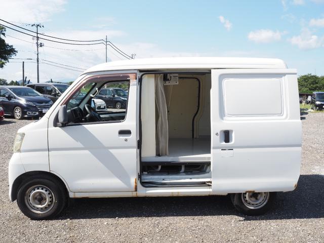 ハイゼットカーゴ 　車検Ｒ９年９月　冷蔵冷凍車　設定温度－７℃〜３５　４ＷＤ（16枚目）