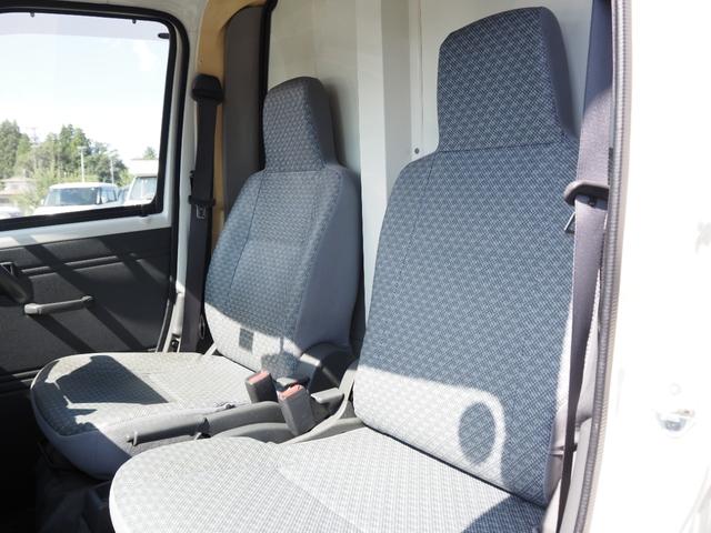ハイゼットカーゴ 　車検Ｒ９年９月　冷蔵冷凍車　設定温度－７℃〜３５　４ＷＤ（26枚目）