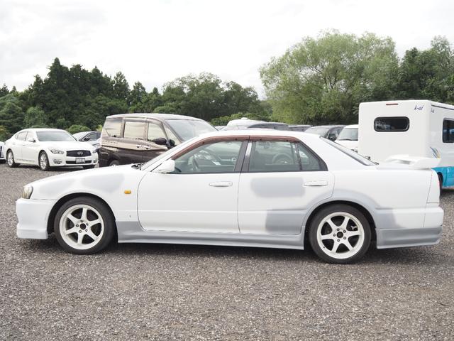 スカイライン ＧＴ　車検Ｒ９年９月　オートマ　ＥＴＣ　フルエアロ　１７インチＡＷ（8枚目）