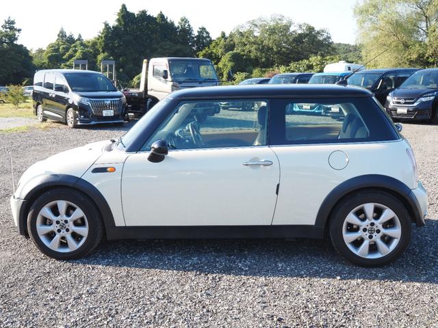 ＭＩＮＩ クーパー　車検Ｒ８年２月　ナビ　ＴＶ　Ｂｌｕｅｔｏｏｔｈ　ＥＴＣ　シートヒーター（8枚目）