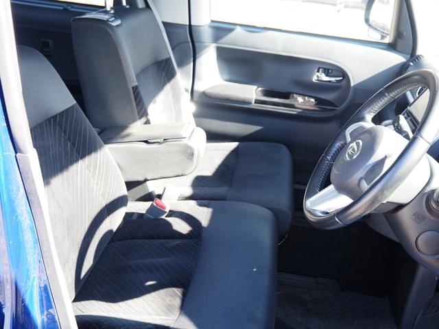 タント カスタムＲＳ　車検Ｒ９年１１月　１年保証　４ＷＤ　ワンオーナー　ナビ　ＴＶ　Ｂｌｕｅｔｏｏｔｈ　フリップダウンモニター　両側パワスラ　ＥＴＣ　ＬＥＤライト　スマートキー（17枚目）