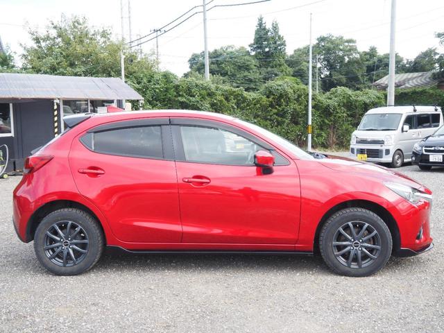 デミオ ＸＤツーリング　車検令和８年６月　ディーゼル　ナビ　バックカメラ　Ｂｌｕｅｔｏｏｔｈ音楽　ヘッドアップディスプレイ（4枚目）