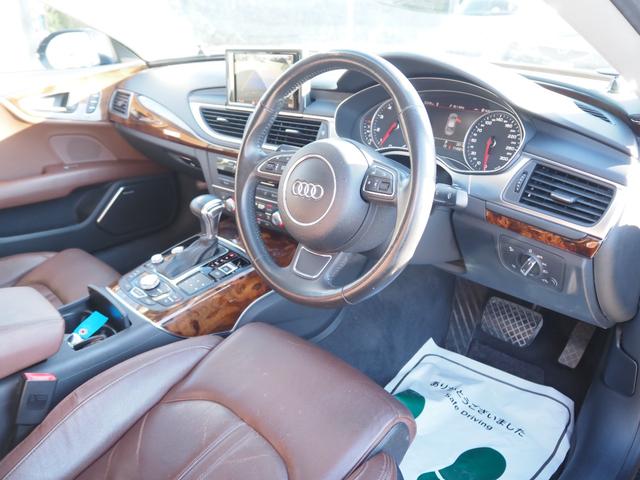 A7スポーツバック 3.0TFSIクワトロ 車検令和8年7月 ナビ 地デジ Bluetooth音楽 バックカメラ 純正20インチアルミ Bang&Olufsenサウンド LEDヘッドランプ レザーシート(13枚目)