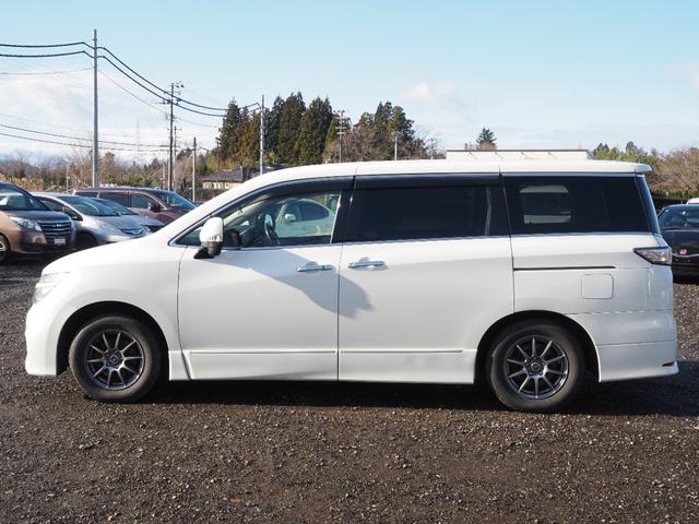 エルグランド ２５０ハイウェイスターＳ　車検令和９年３月　４ＷＤ　５人乗り　ナビ　テレビ　バックカメラ　両側パワスラ（7枚目）