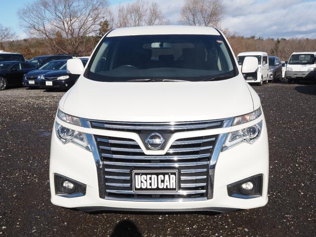 エルグランド ２５０ハイウェイスターＳ　車検令和９年３月　４ＷＤ　５人乗り　ナビ　テレビ　バックカメラ　両側パワスラ（9枚目）