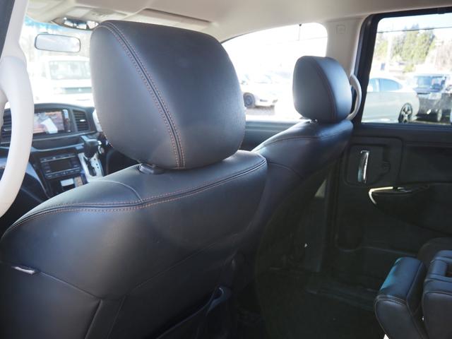 エルグランド ２５０ハイウェイスターＳ　車検令和９年３月　４ＷＤ　５人乗り　ナビ　テレビ　バックカメラ　両側パワスラ（29枚目）