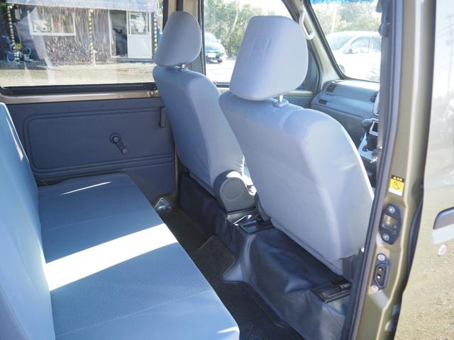 ハイゼットカーゴ デッキバンＧＬ　１年保証　車検令和９年１２月　４ＷＤ　５ＭＴ　エアコン　フロントパワーウィンドウ（23枚目）